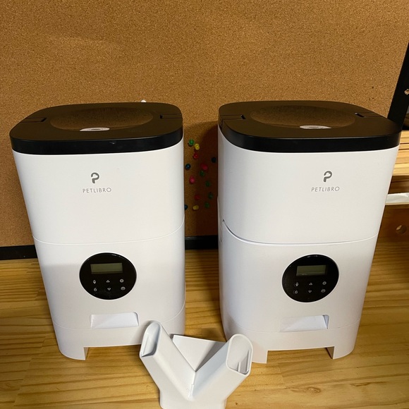 Petlibro auto feeder - Picture 4 of 5